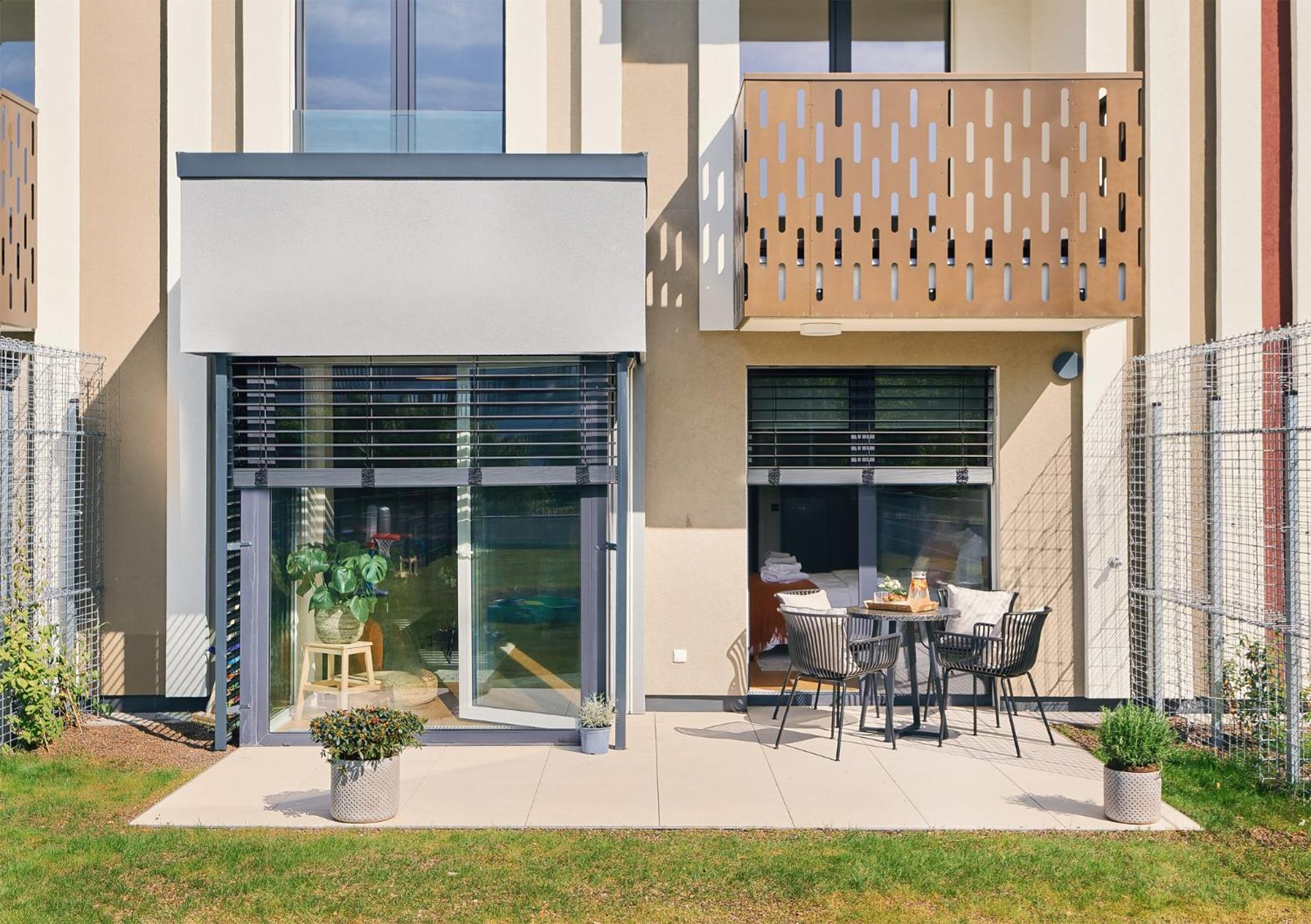 Beta Home - Garage, Air Condition, Garden, At Metro Prag Dış mekan fotoğraf
